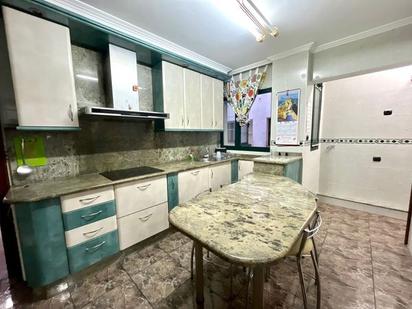 Kitchen of Flat for sale in Vigo   with Parquet flooring