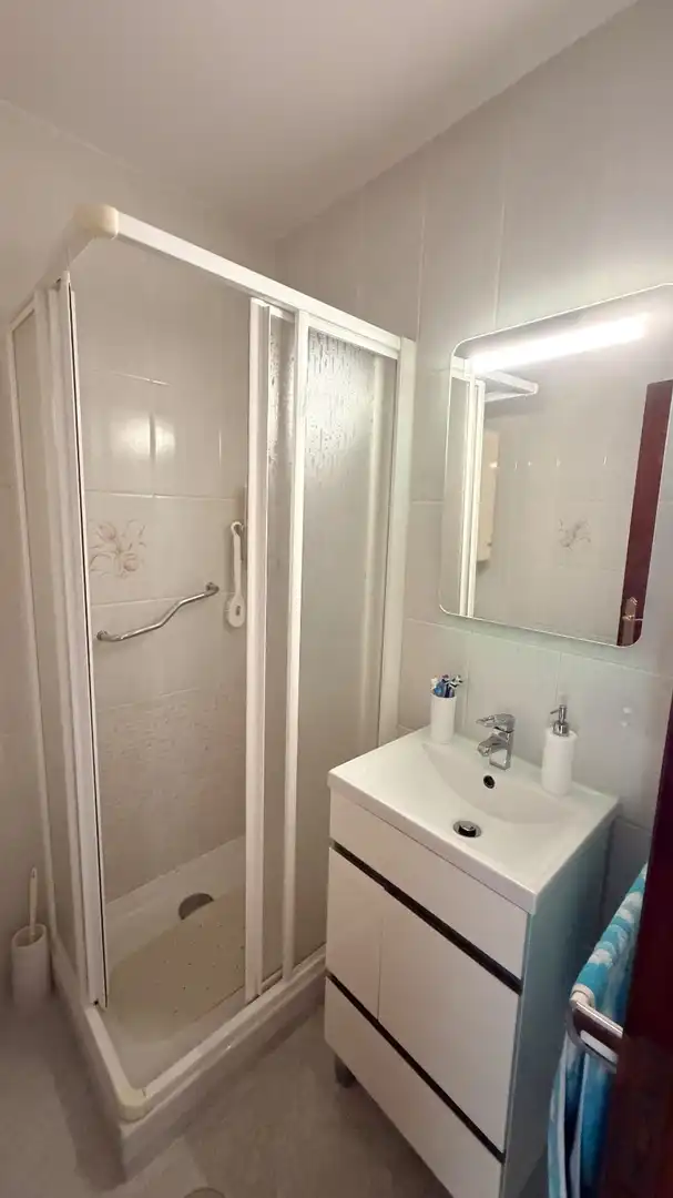 Badezimmer von Wohnung zum Verkauf in Ferrol mit Heizung und Möbliert