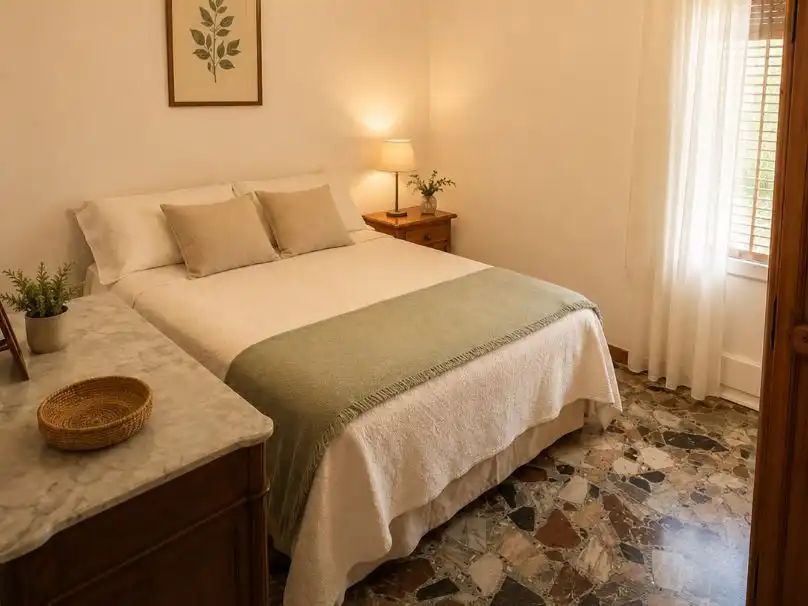 Dormitori de Casa o xalet en venda en Loscos amb Terrassa i Balcó