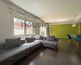 Living room of Attic to rent in  Madrid Capital  with Air Conditioner, Heating and Parquet flooring