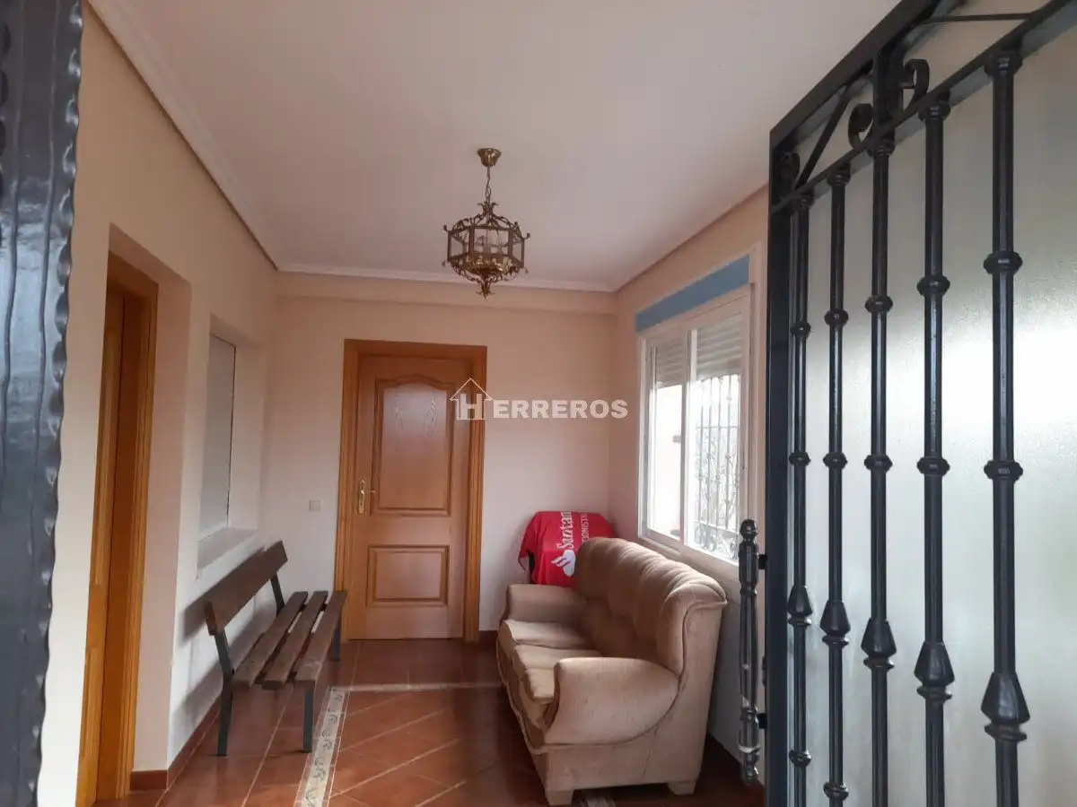 Casa en venda a Lardero, imagen 2