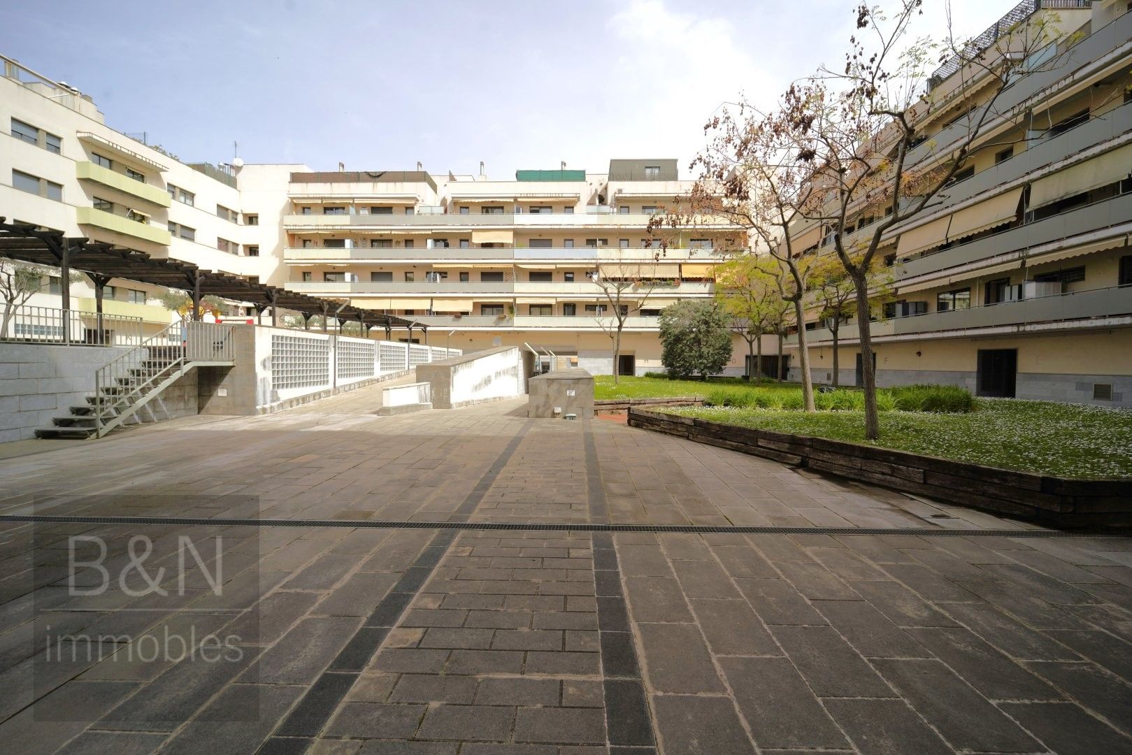 Exterior view of Flat for sale in Terrassa  with Air Conditioner and Heating