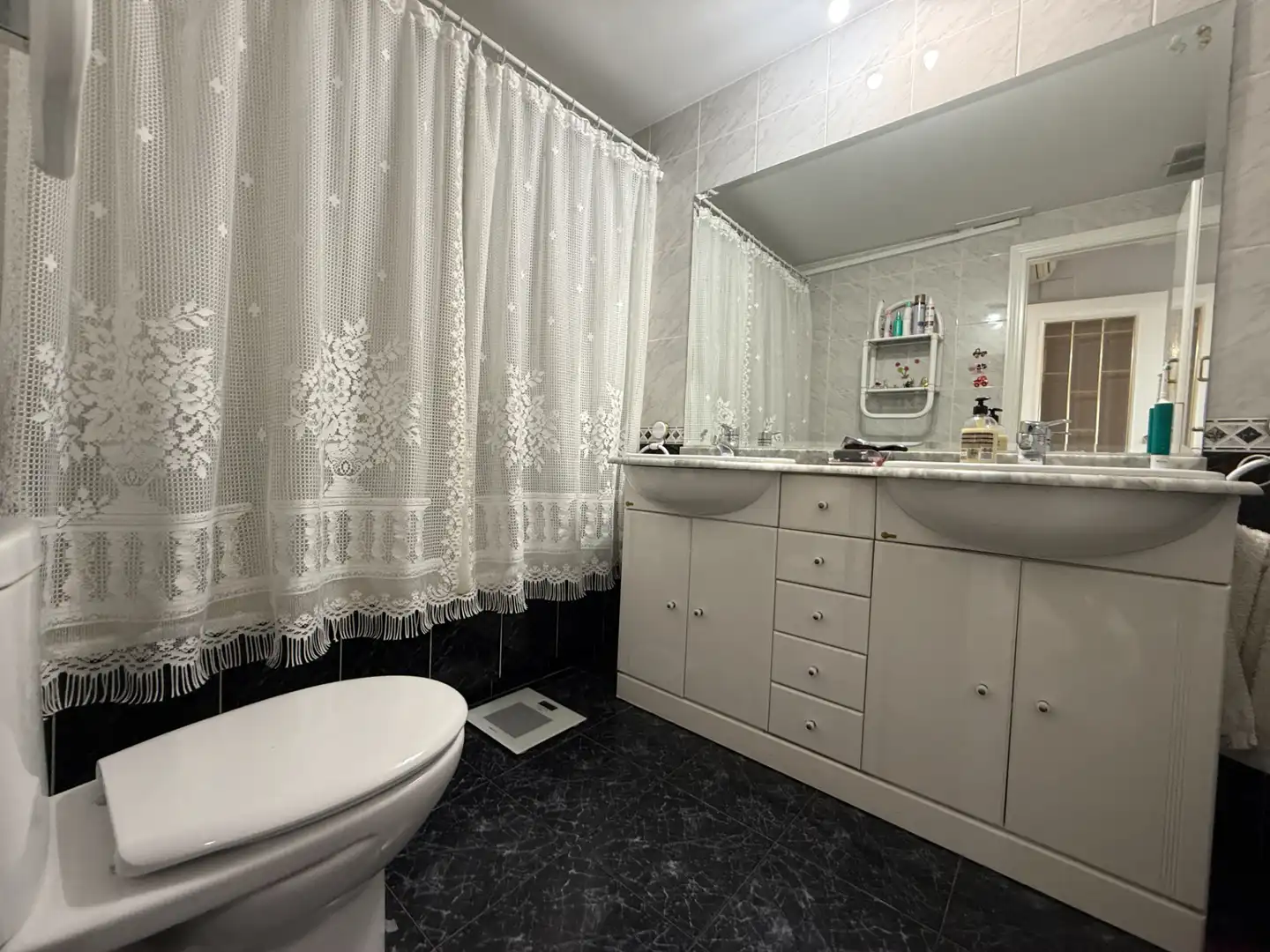 Baño de Piso en venta en Castellón de la Plana / Castelló de la Plana con Aire acondicionado, Trastero y Horno