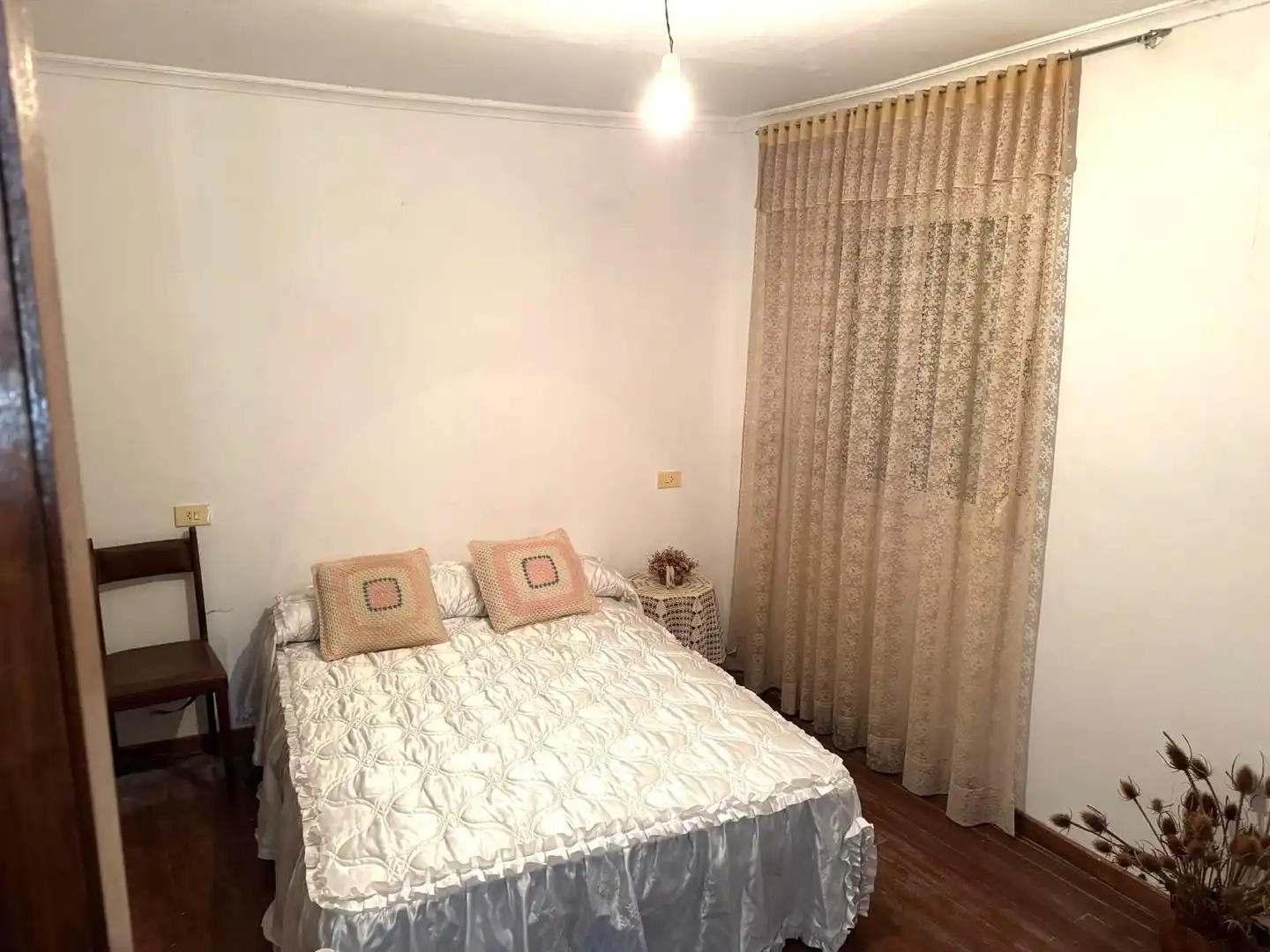 Dormitori de Casa adosada en venda en Verín