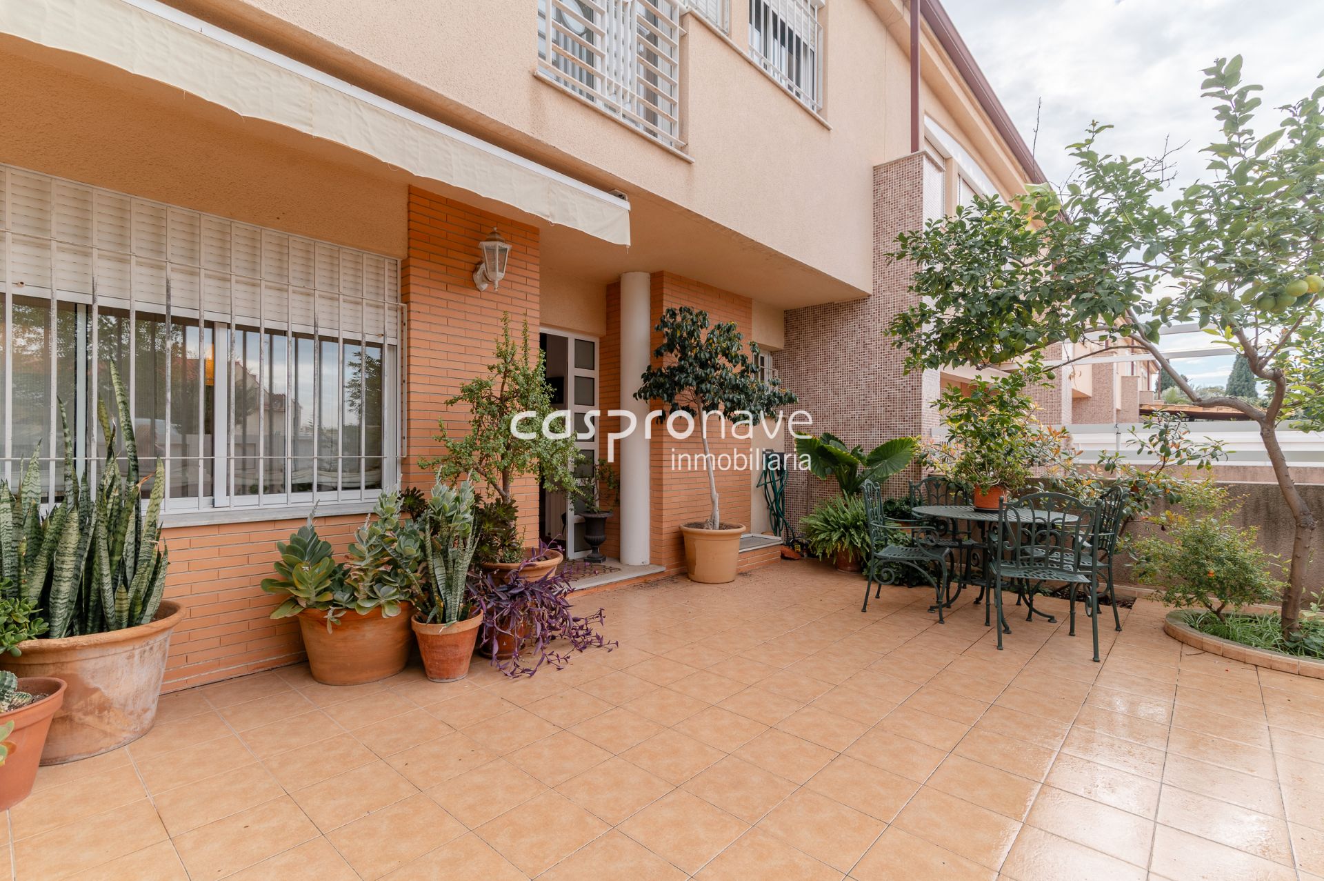 Terrace of Single-family semi-detached for sale in Almazora / Almassora  with Air Conditioner, Heating and Parquet flooring