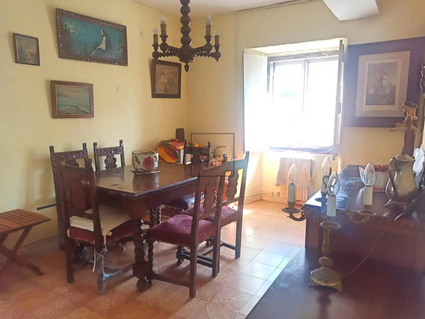 Menjador de Casa o xalet en venda en Ferrol amb Jardí privat i Traster