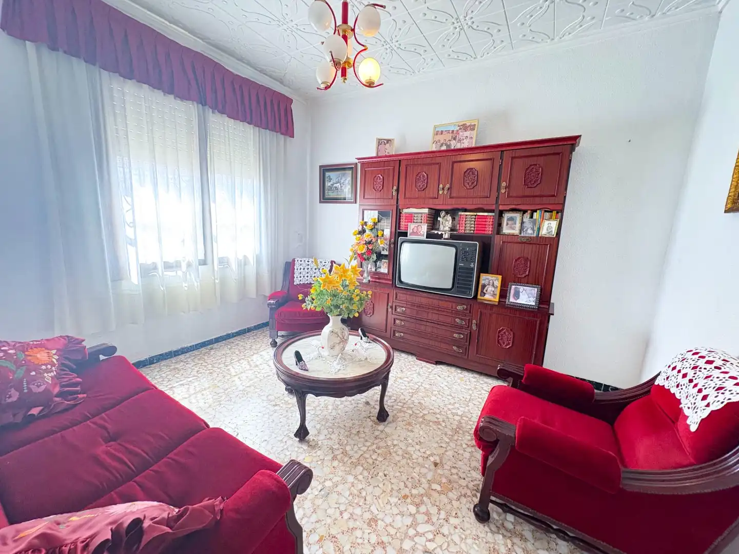 Sala d'estar de Casa adosada en venda en Los Montesinos amb Aire condicionat, Calefacció i Traster