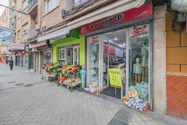 Local comercial en Venta en Barrio de Zaidín