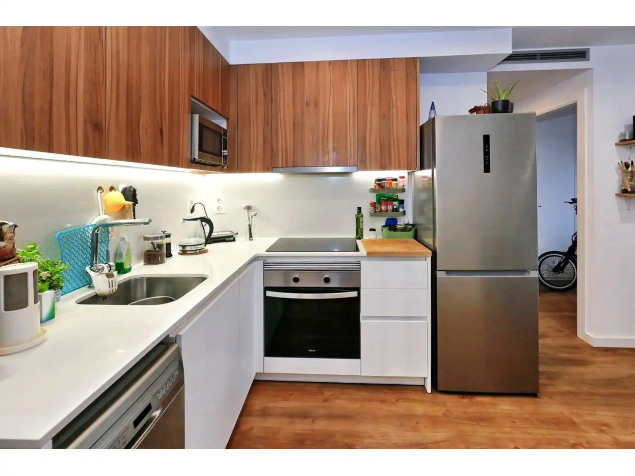 Küche von Wohnung zum Verkauf in Barcelona mit Klimaanlage, Heizung und Parkett
