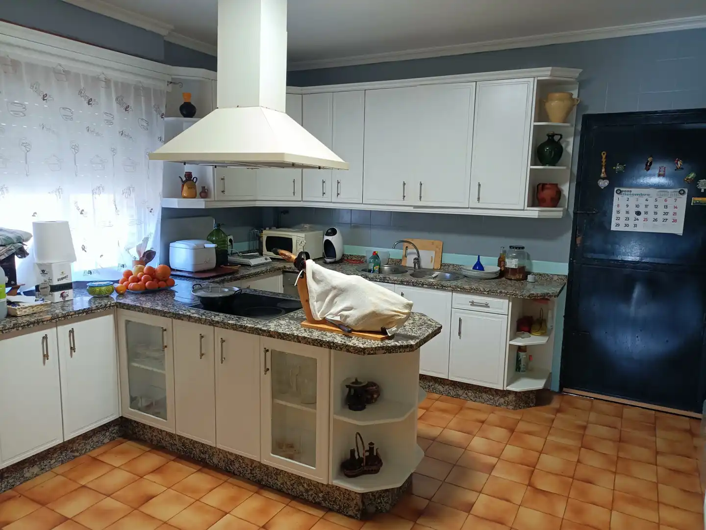 Villa con piscina in vendita a Periurbano Norte