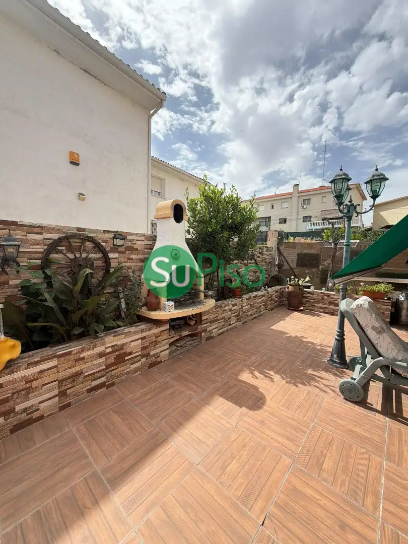Chalet con jardín en venta en Avenida Rufino Rubio 14, imagen 9