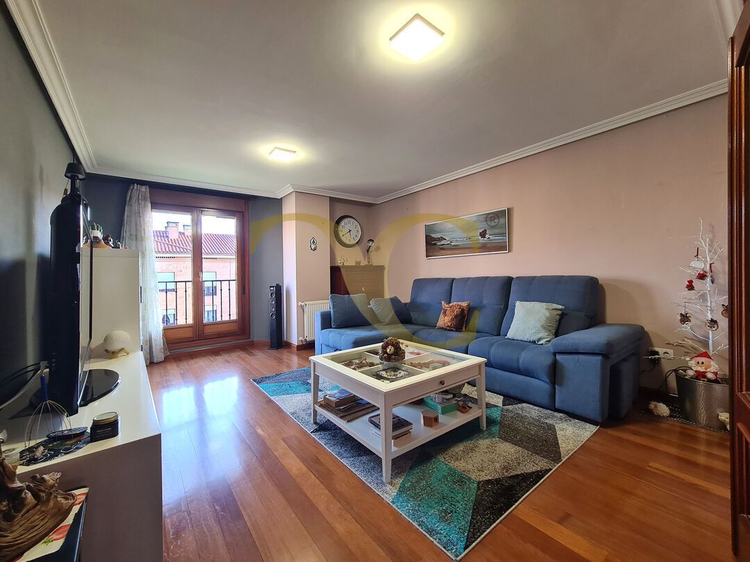 Living room of Duplex for sale in Avilés  with Heating, Private garden and Storage room