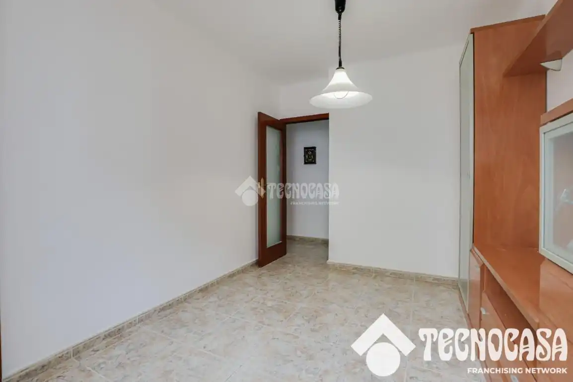 Habitación de Piso en venta en Barcelona con Balcón