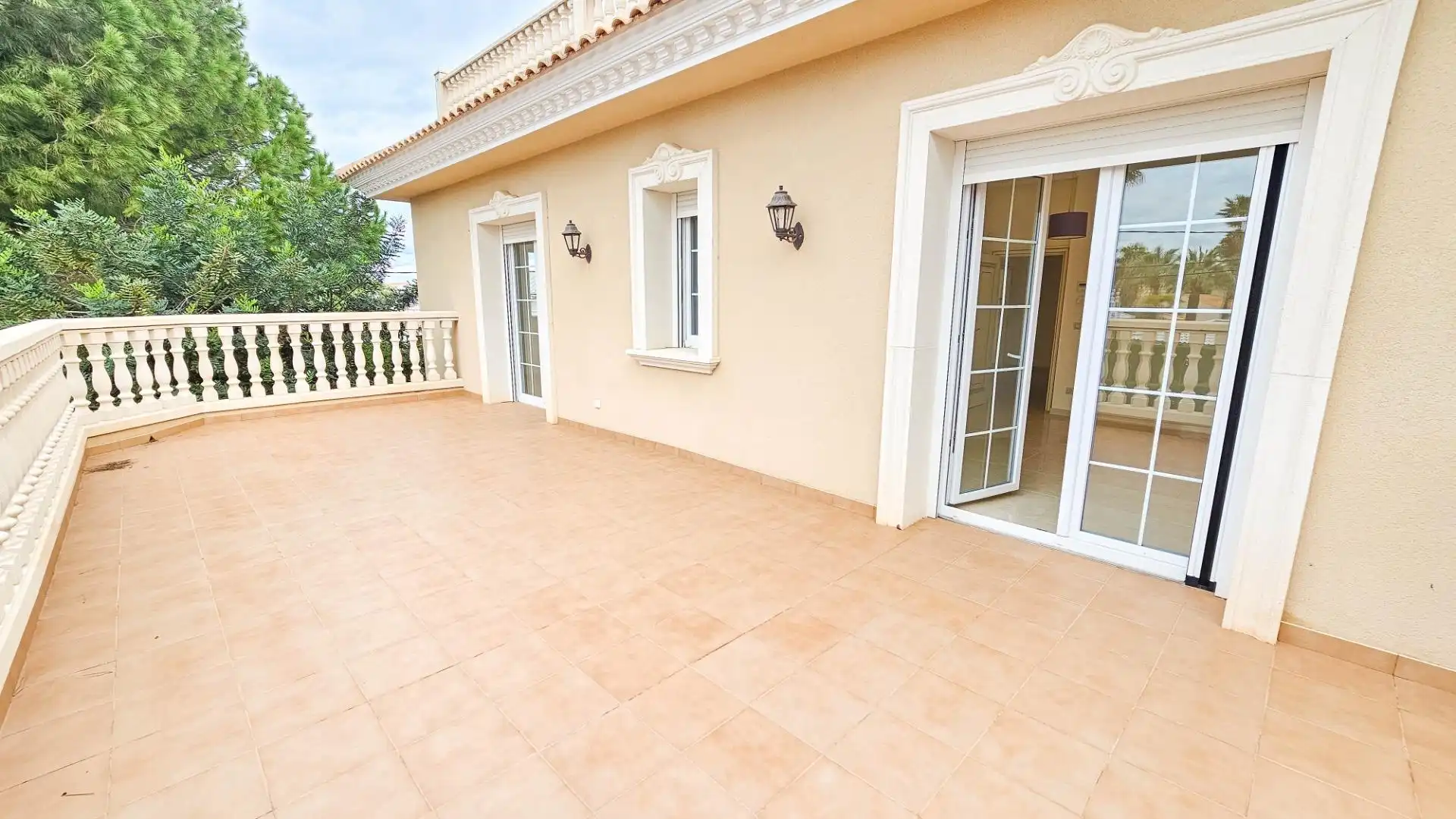 Chalet con terraza en venta en Orihuela Costa, imagen 2
