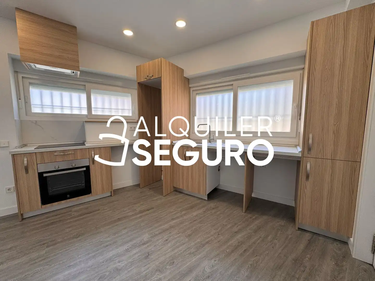 Estudio de alquiler en Juan Zofio, Almendrales