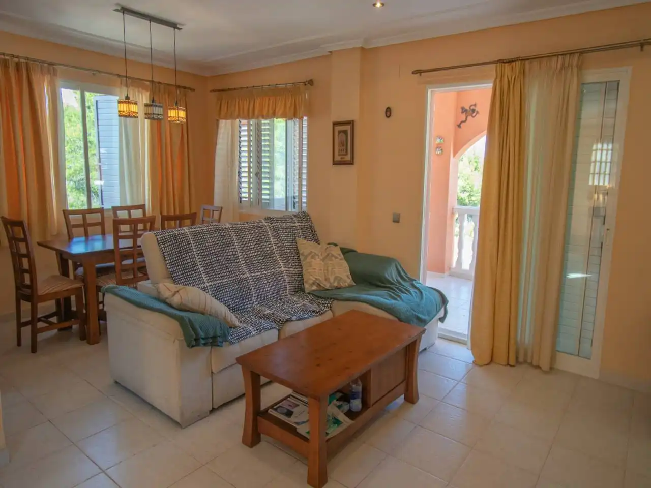 Sala d'estar de Casa o xalet en venda en Oropesa del Mar / Orpesa amb Jardí privat, Terrassa i Piscina