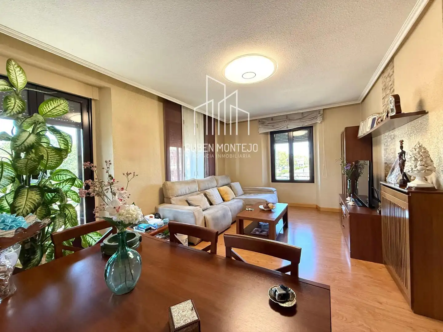 Wohnzimmer von Einfamilien-Reihenhaus zur Miete in Salamanca mit Heizung, Terrasse und Abstellraum