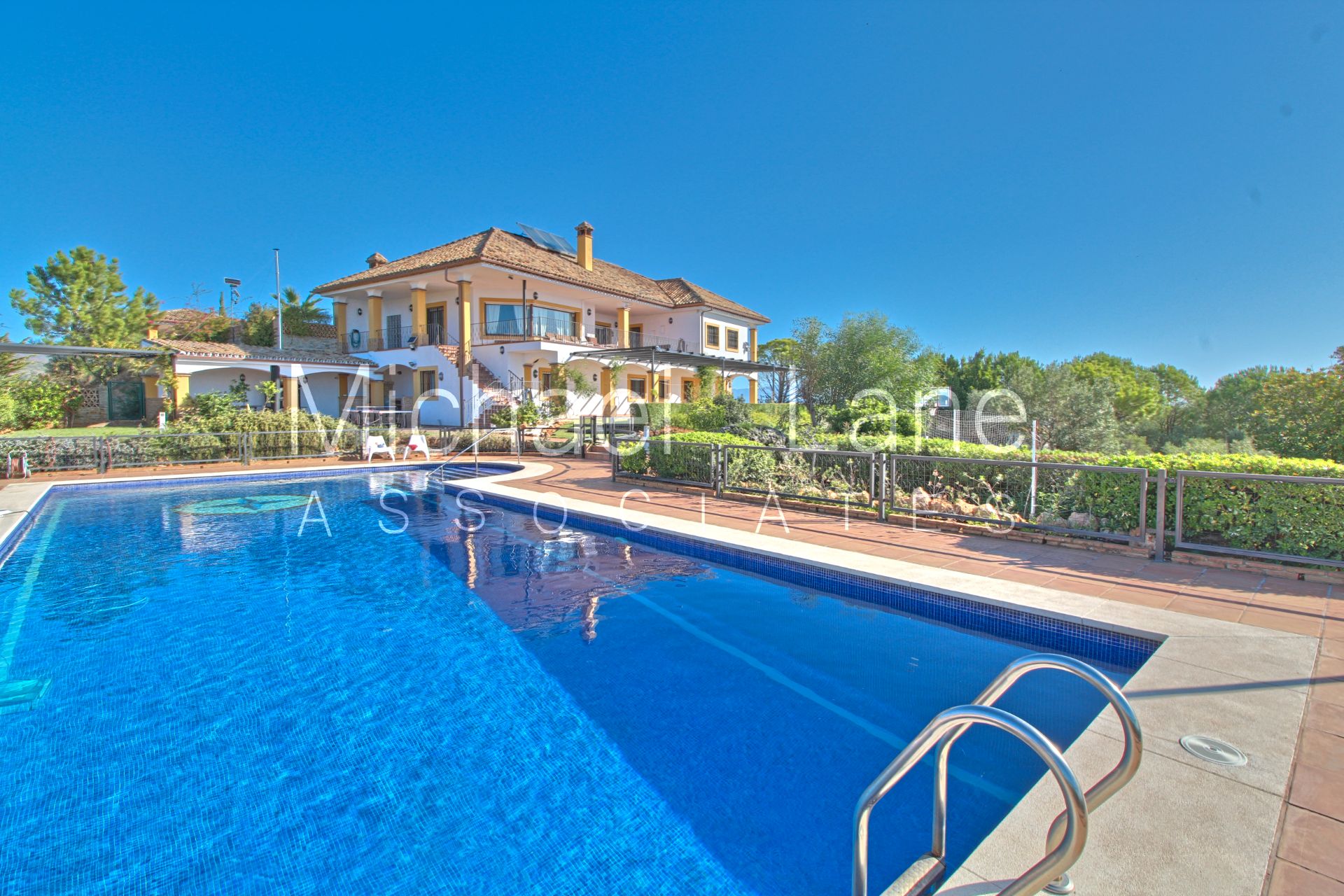 Casa o xalet en venda a Sierra de Estepona - Avda. de Andalucía