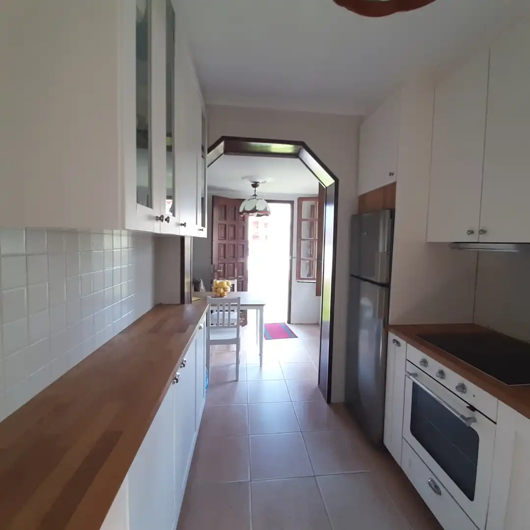 Cocina de Casa o chalet en venta en Viveiro con Calefacción, Jardín privado y Parquet