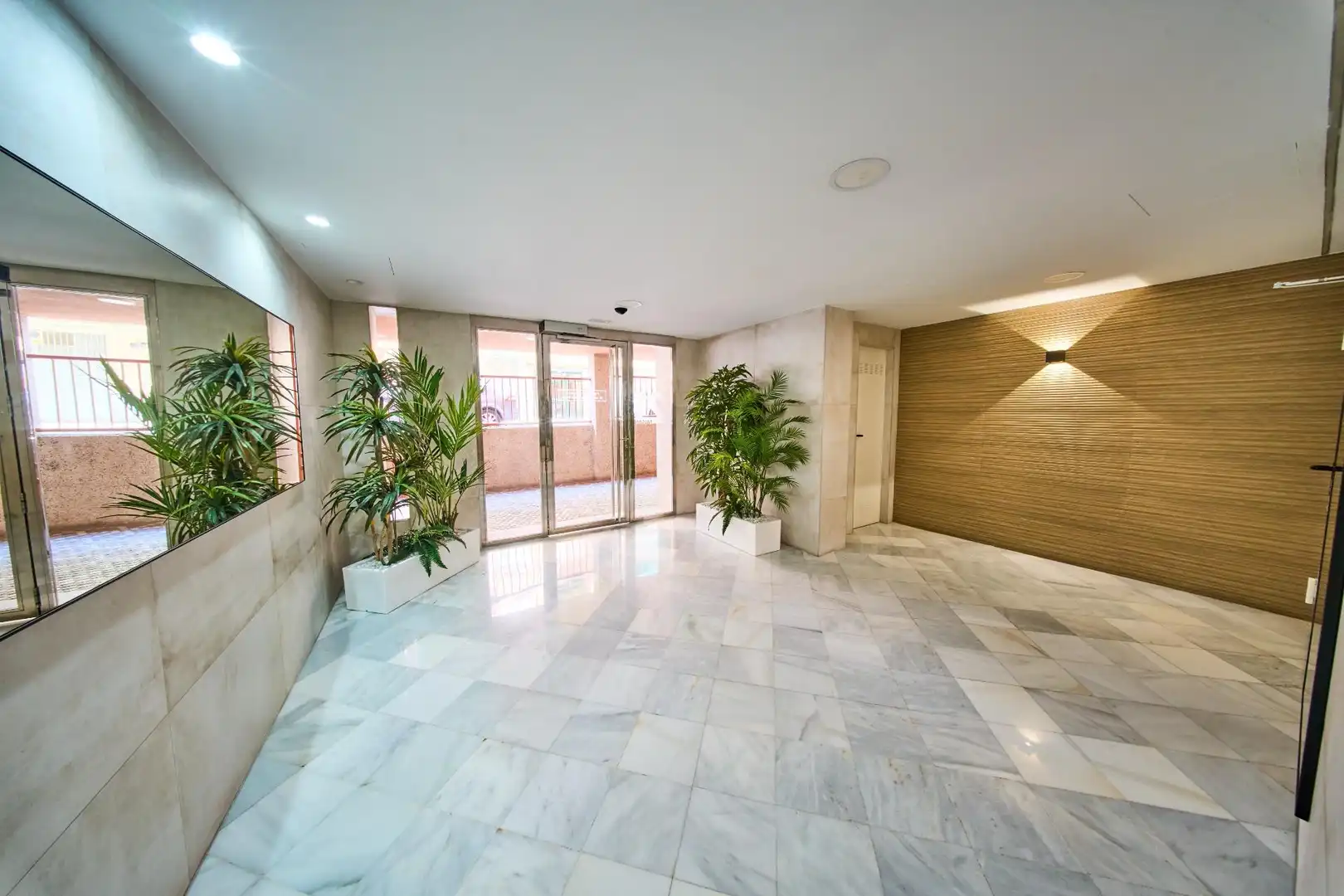 Flat for sale in Granada
