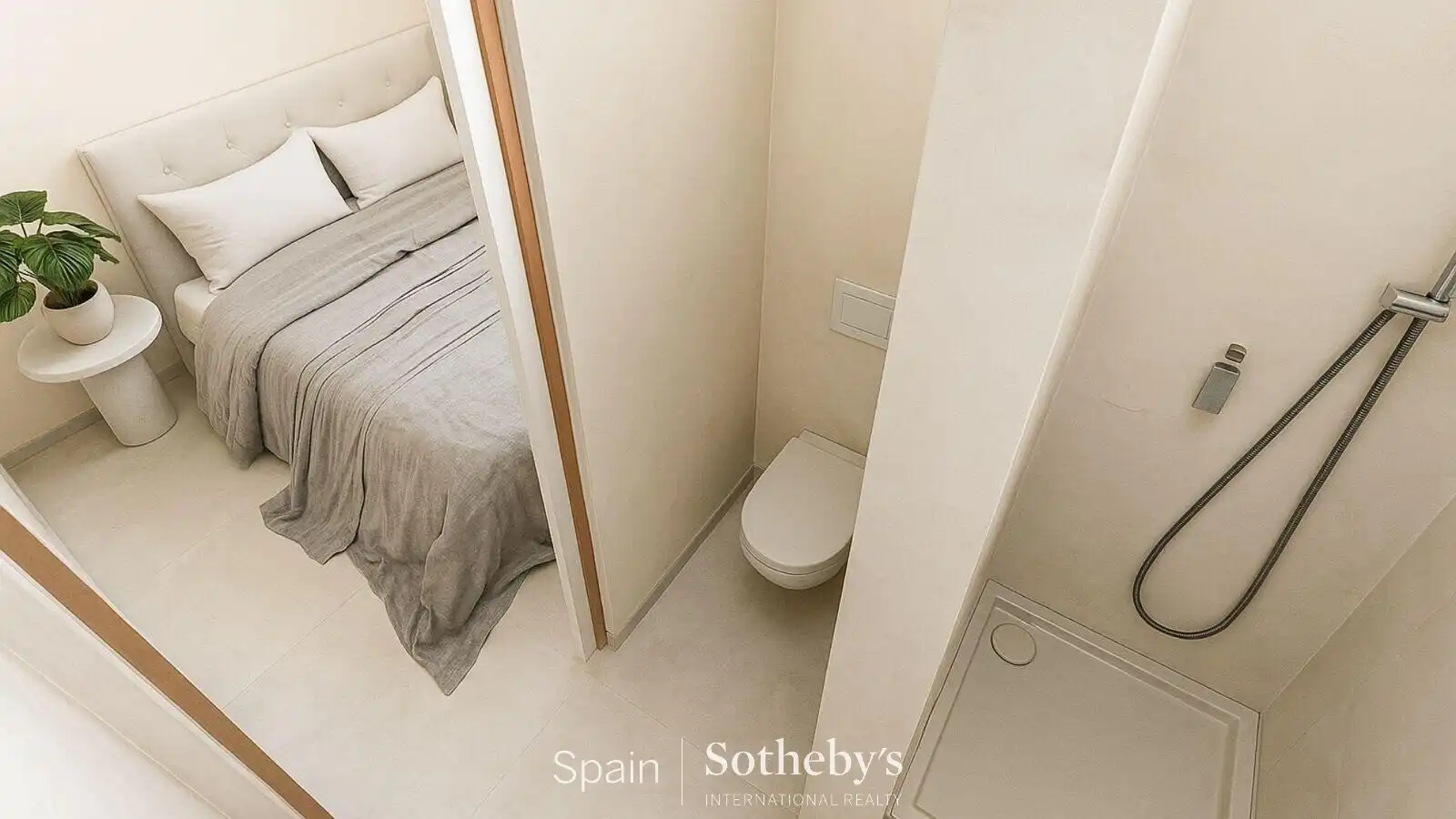 Bany de Casa o xalet en venda en Empuriabrava amb Aire condicionat, Calefacció i Jardí privat