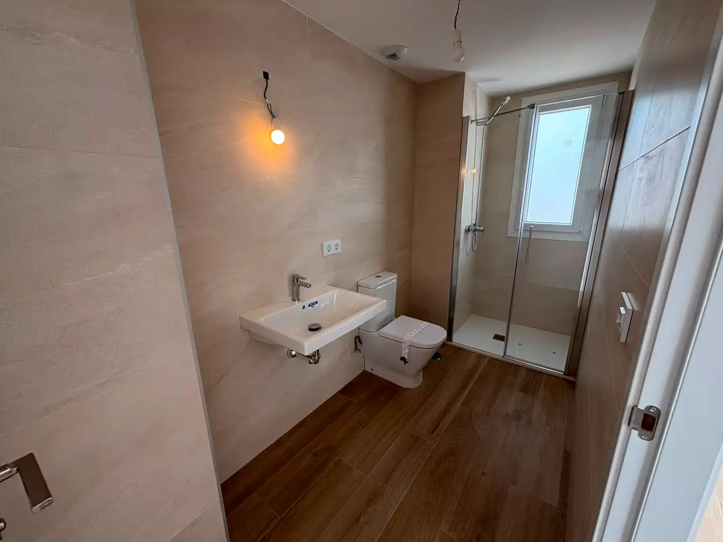 Bany de Dúplex en venda en Zahara de los Atunes amb Aire condicionat i Terrassa