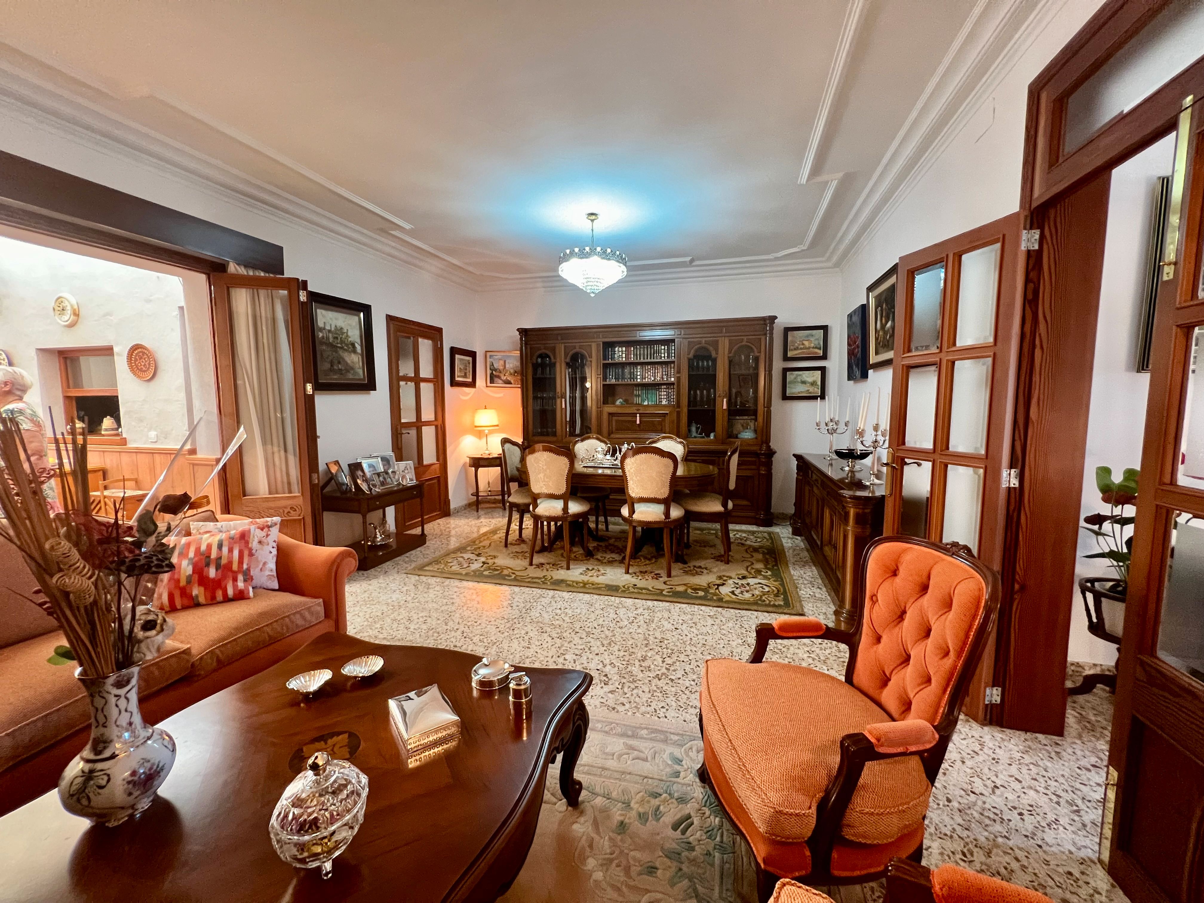 Sala d'estar de Casa o xalet en venda en Alcúdia amb Aire condicionat, Jardí privat i Terrassa
