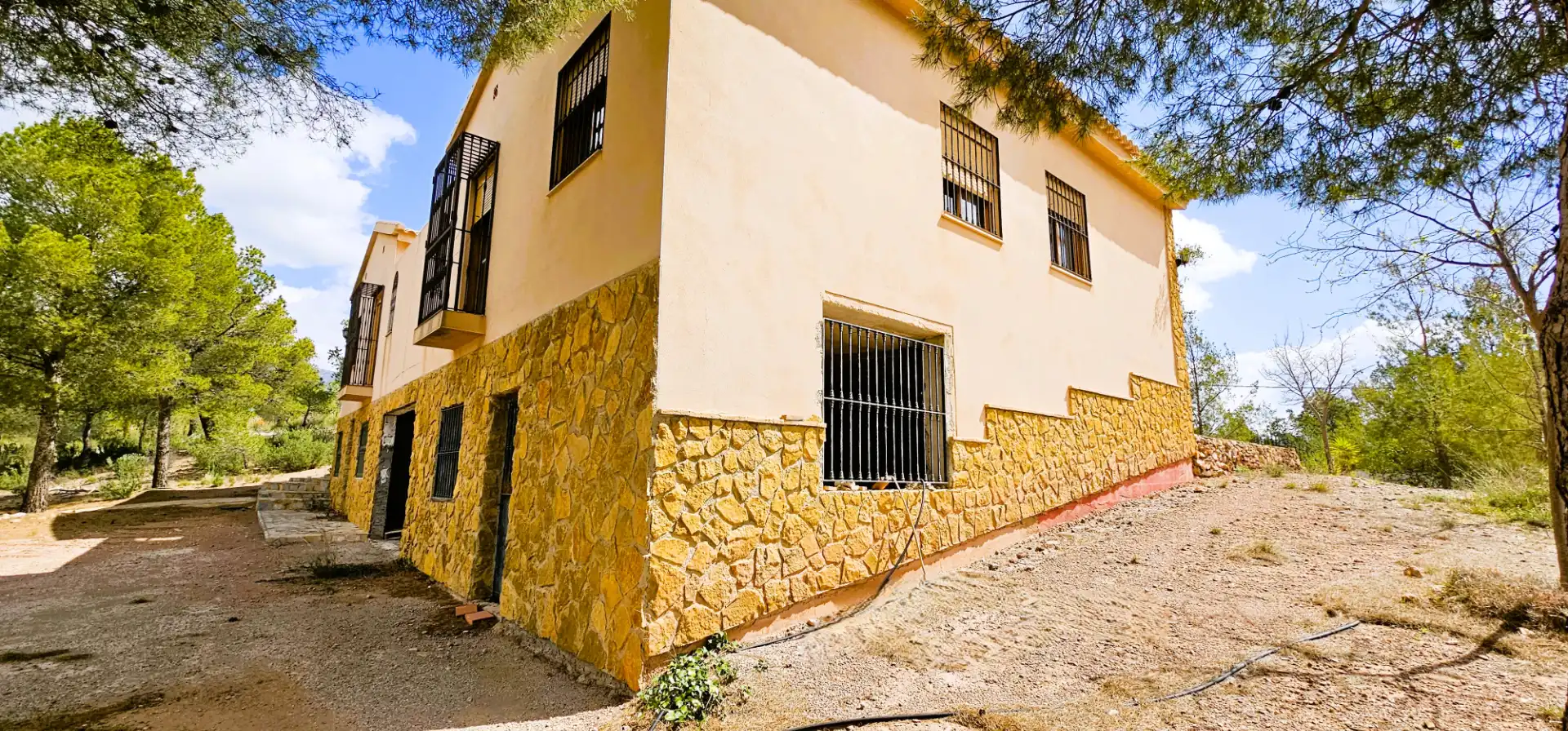 Vista exterior de Casa o xalet en venda en Aledo amb Jardí privat, Terrassa i Traster