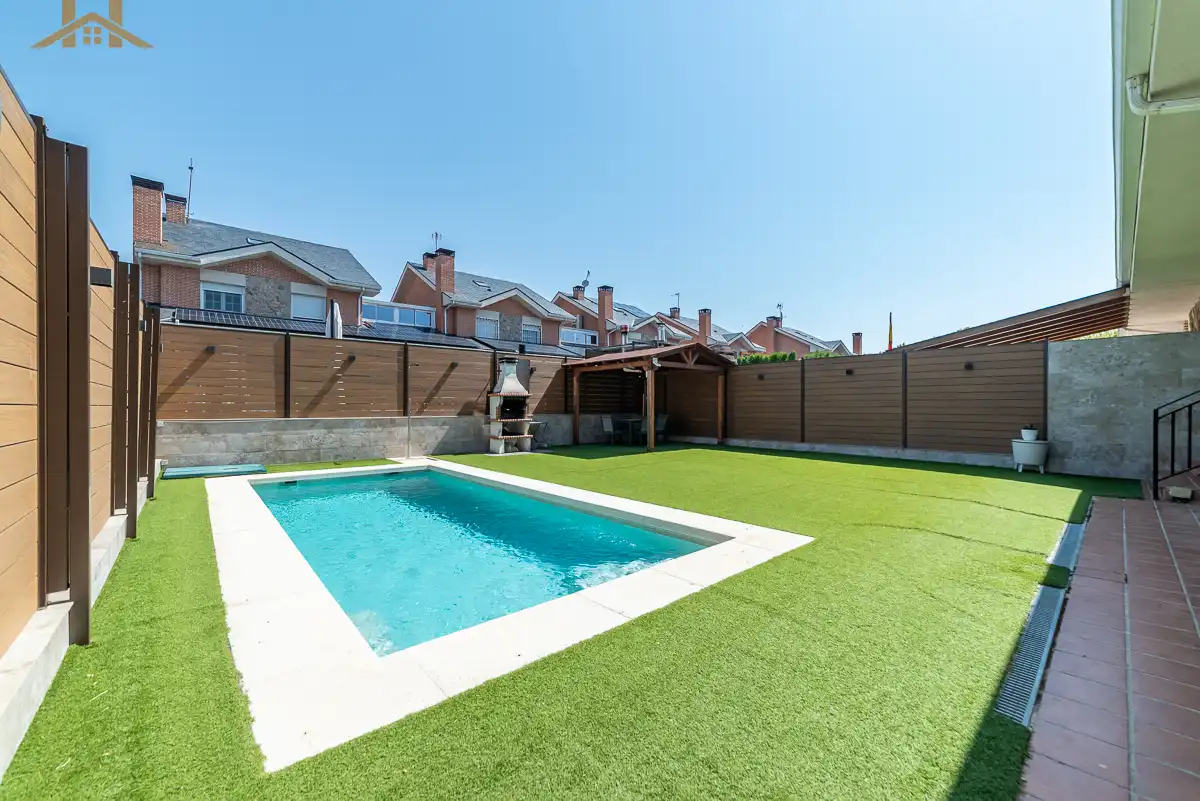 Piscina de Casa o chalet en venta en Illescas con Aire acondicionado, Calefacción y Jardín privado
