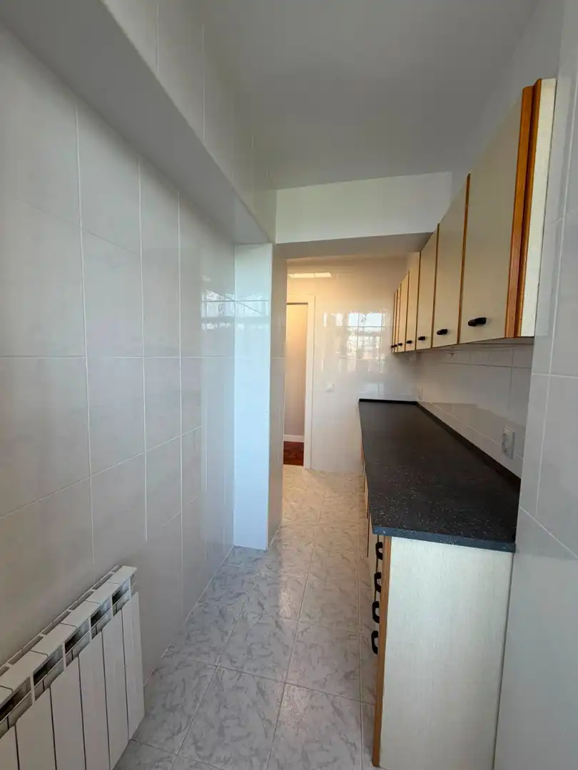 Cocina de Piso de alquiler en Madrid con Calefacción, Parquet y Terraza