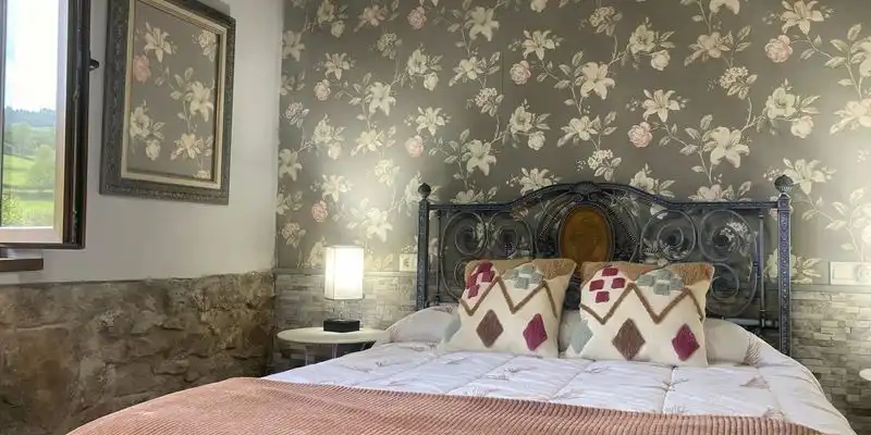 Dormitori de Casa o xalet en venda en Entrambasaguas amb Jardí privat, Terrassa i Traster