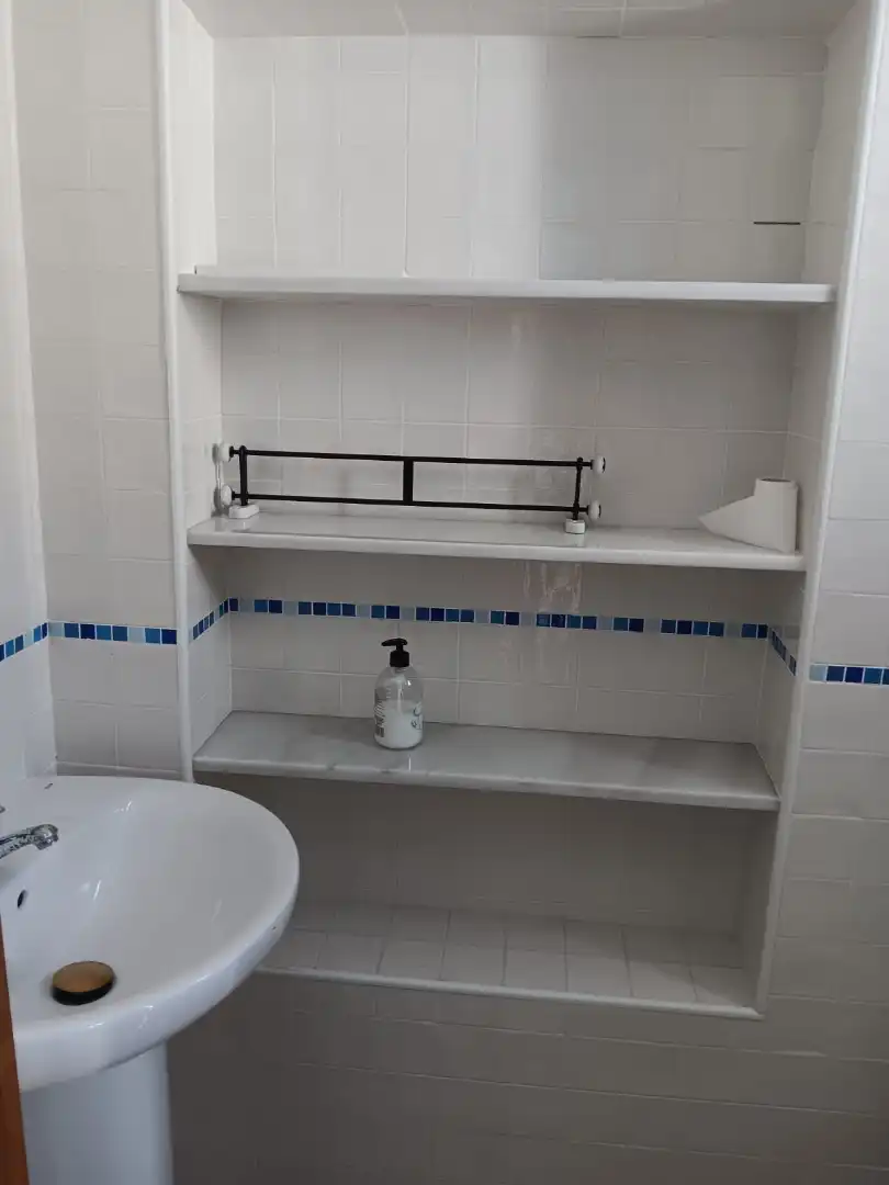 Baño de Casa adosada de alquiler en Castilleja de la Cuesta con Aire acondicionado