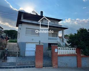 Vista exterior de Casa o xalet en venda en Bigues i Riells amb Terrassa