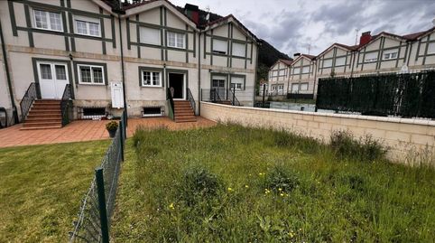 Foto 4 von Einfamilien-Reihenhaus zum Verkauf in Calle el Lago, 54, Espinosa de los Monteros, Burgos