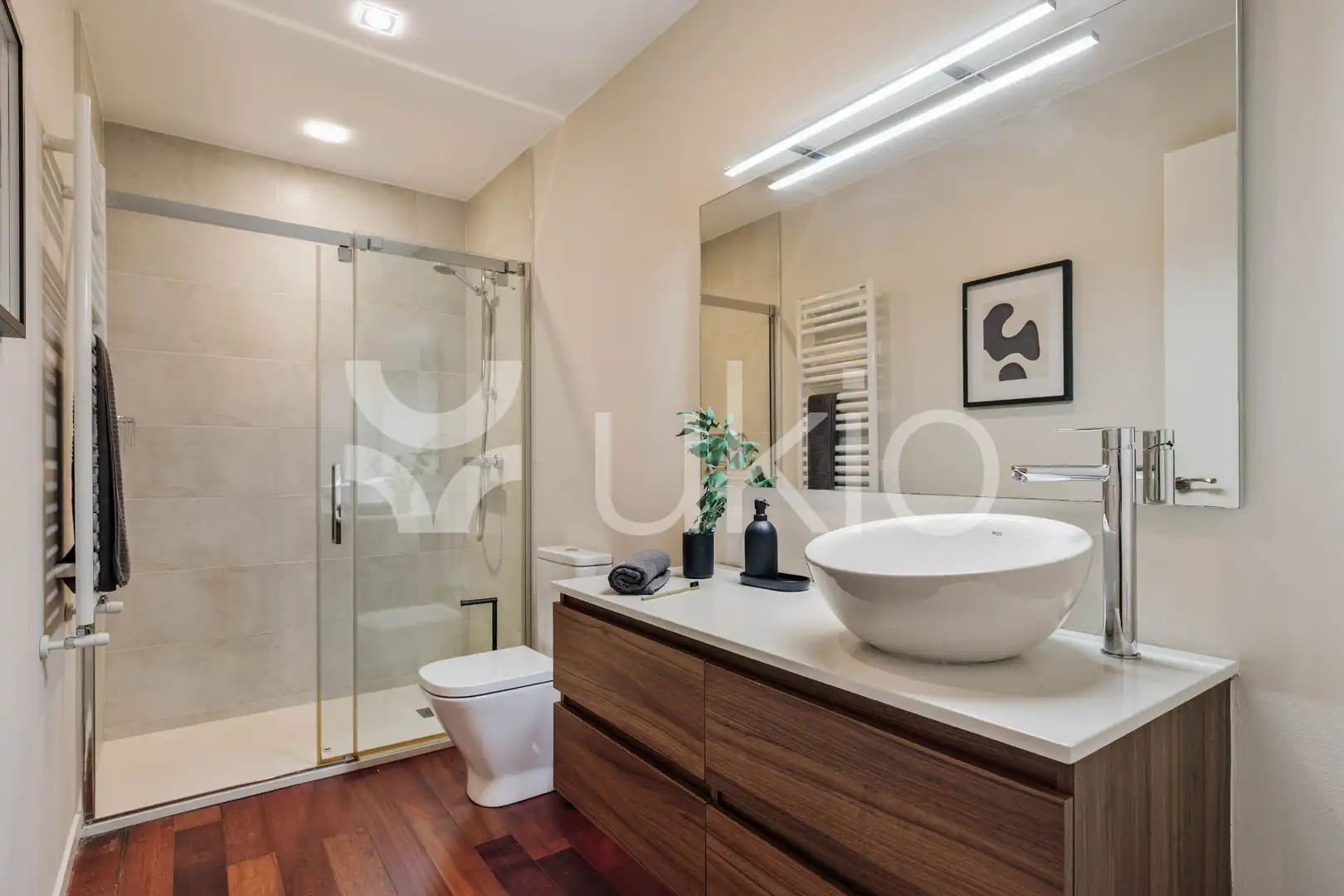 Bathroom of Apartments for rent in Barcelona  with Air Conditioner, Heating and Furnished