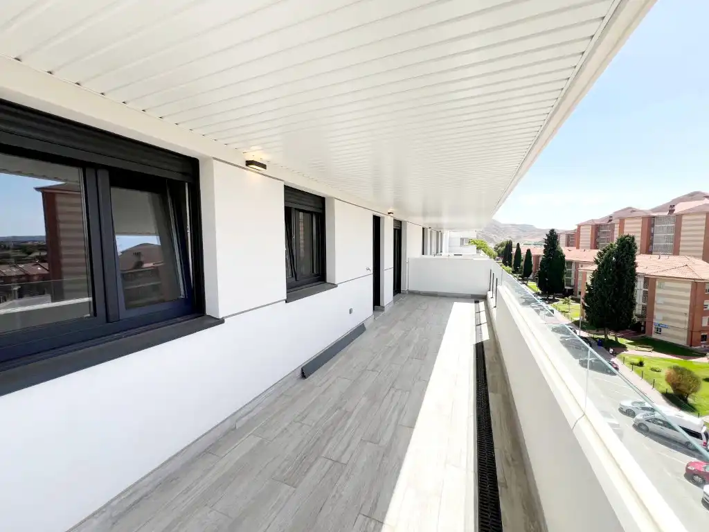 Terraza de Piso de alquiler en Alcalá de Henares con Terraza, Trastero y Domótica