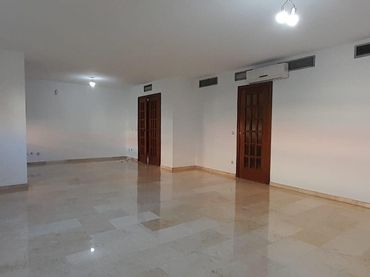 Appartamento con ascensore in vendita a Centro