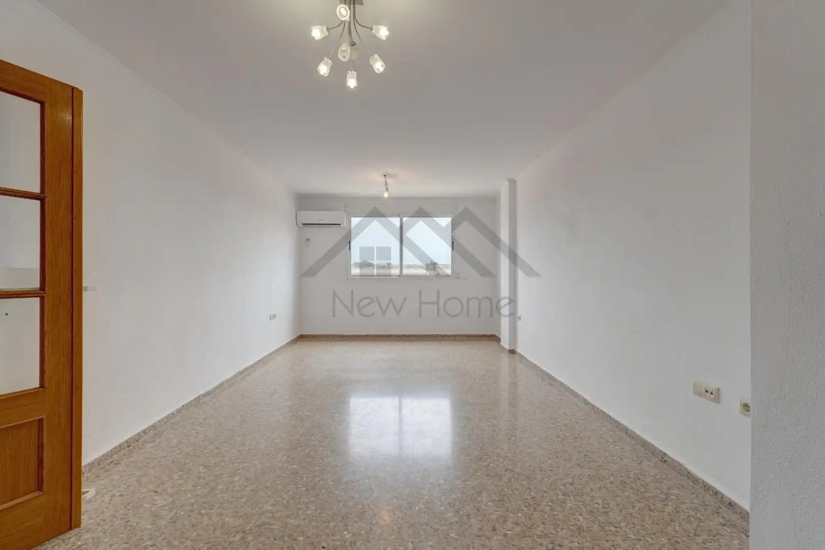 Living room of Flat for rent in La Pobla de Vallbona  with Heating, Terrace and Storage room