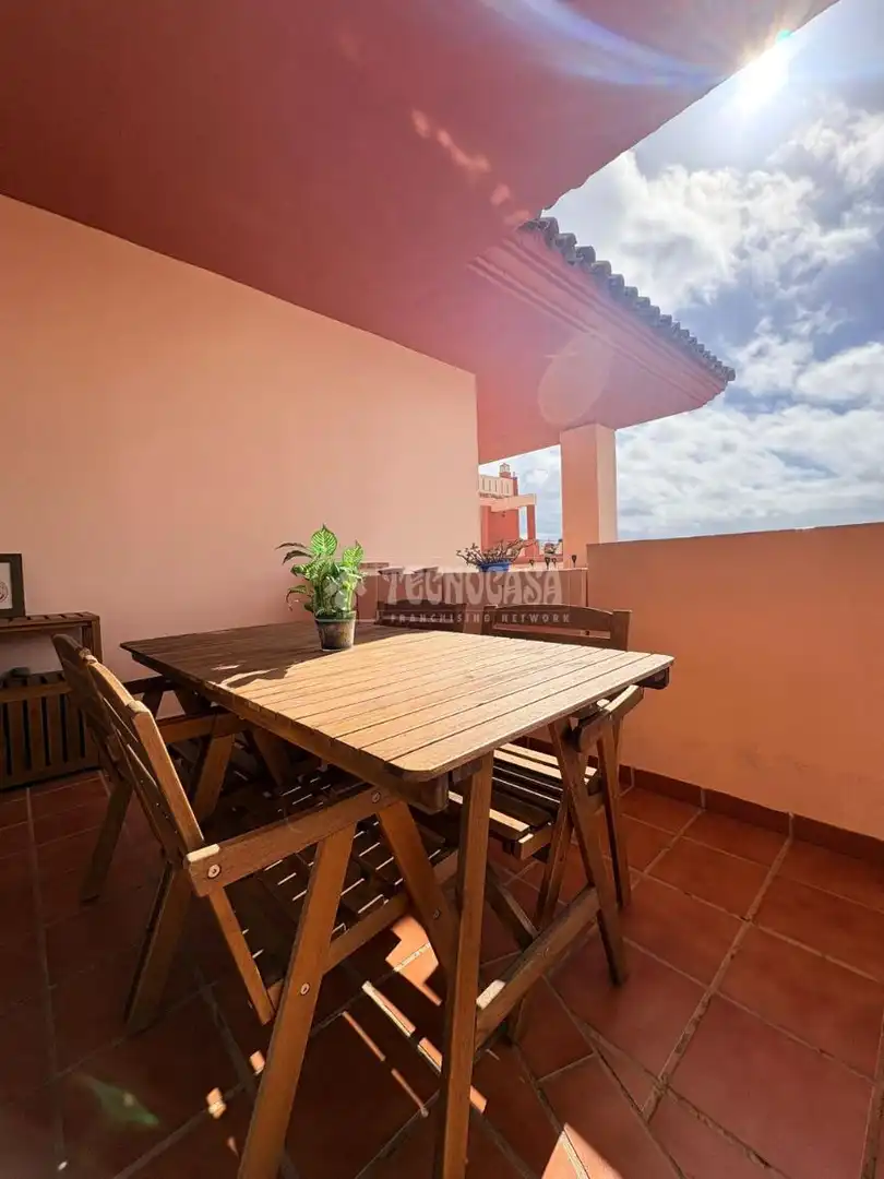 Terraza de Piso en venta en Manilva con Aire acondicionado, Terraza y Piscina comunitaria