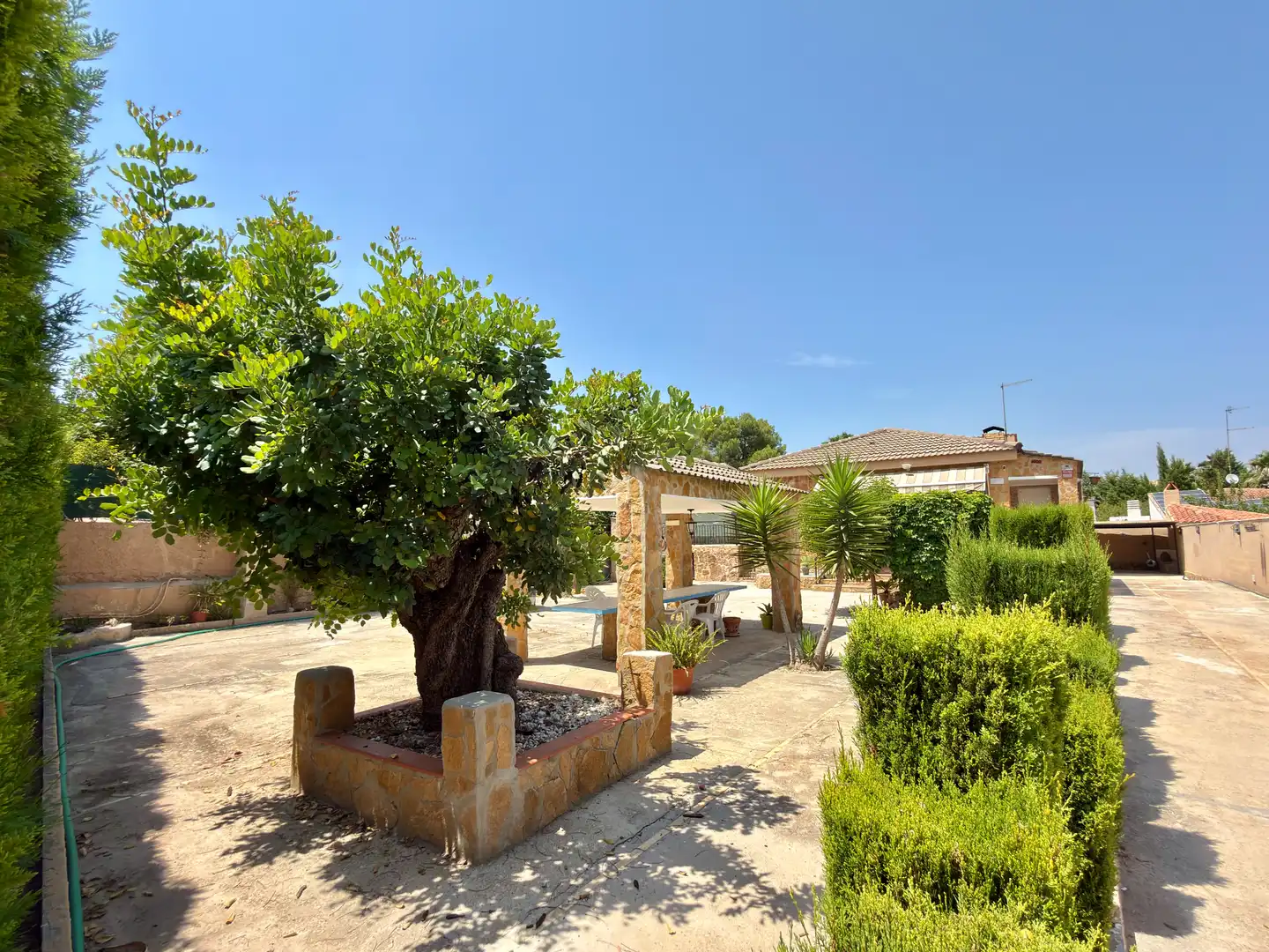 Jardí de Casa o xalet en venda en Chiva amb Aire condicionat, Jardí privat i Terrassa