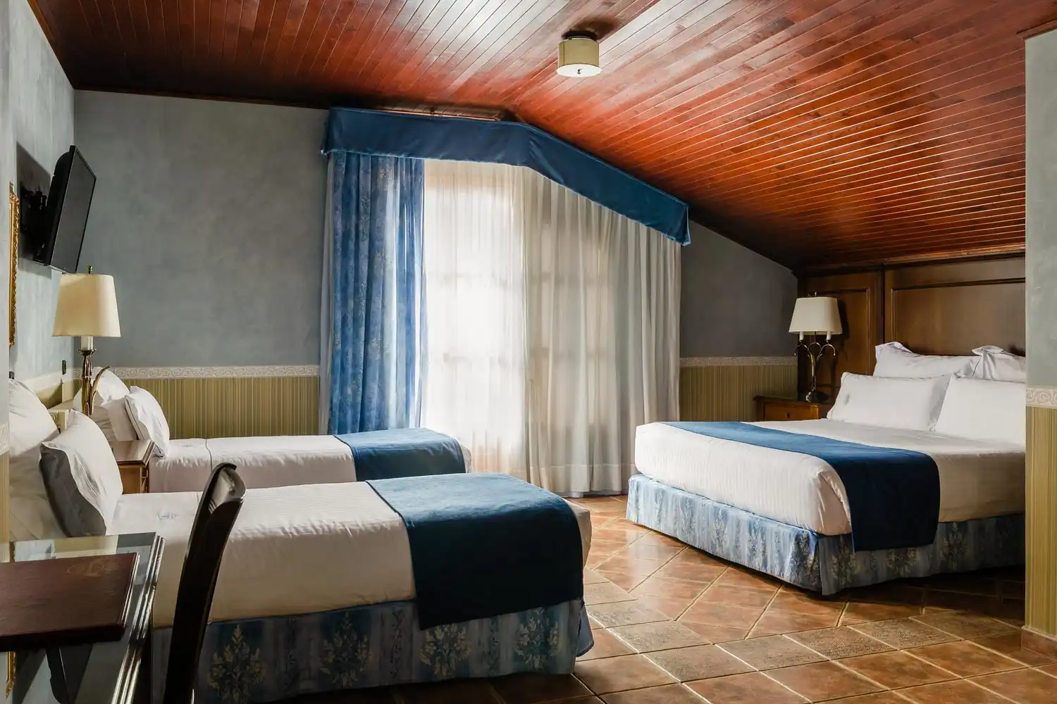 Hotel for sale in Santa Coloma, imagen 29