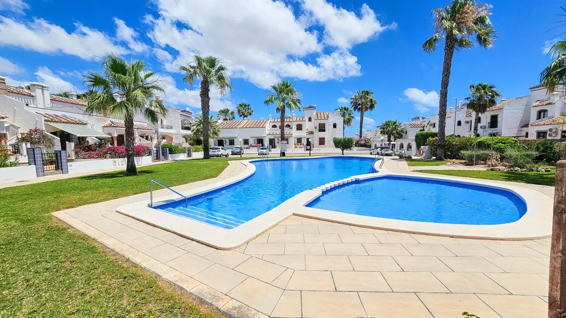 Swimming pool of Detached homes for sale in Orihuela  with Private garden, Terrace and Furnished