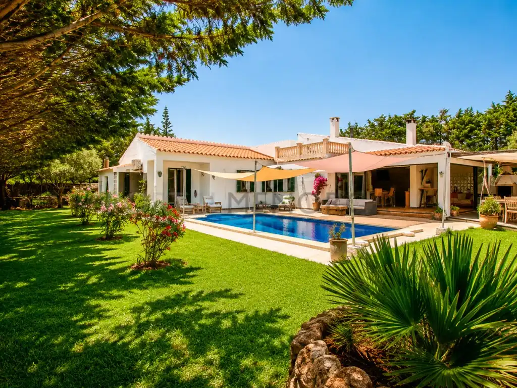 Villa à vendre à Calle D'Aries