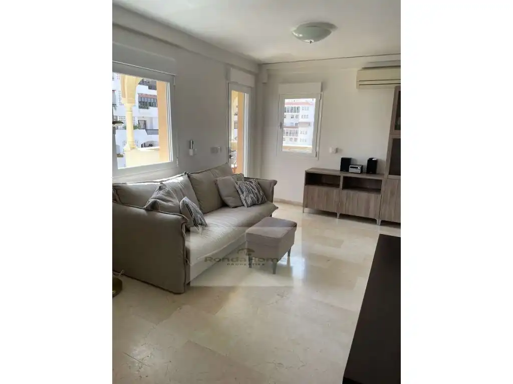 Flat for rent in Calle Feria De Abril, Centro ciudad