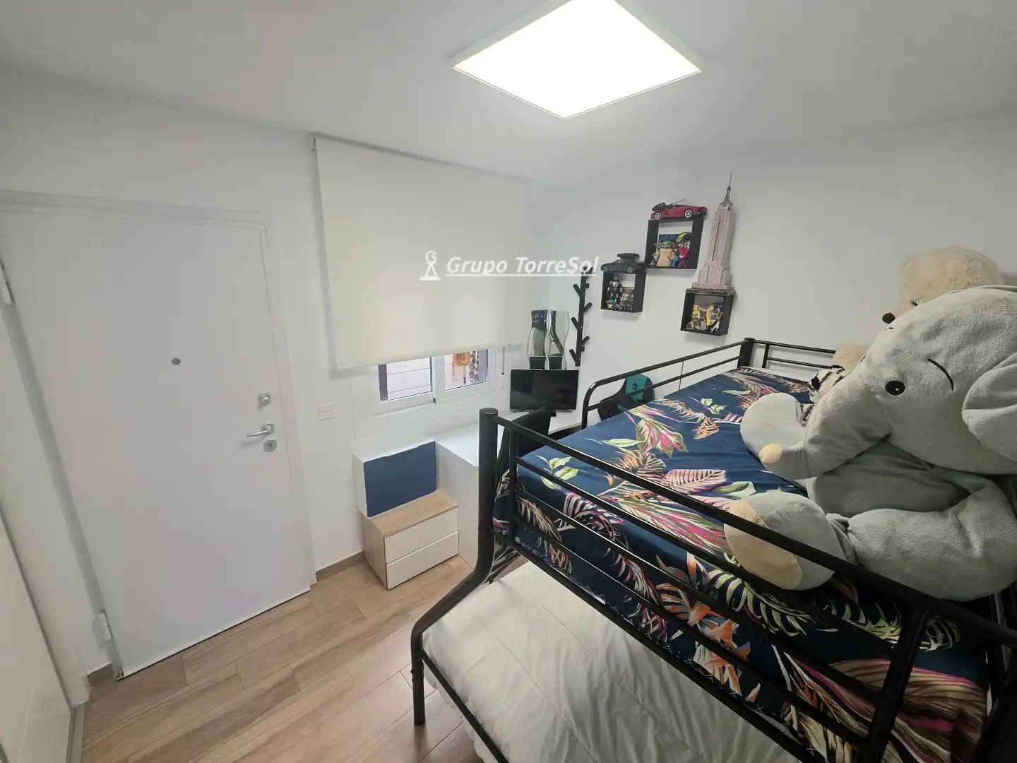 Casa aparellada amb piscina en venda a Chipre, imagen 27