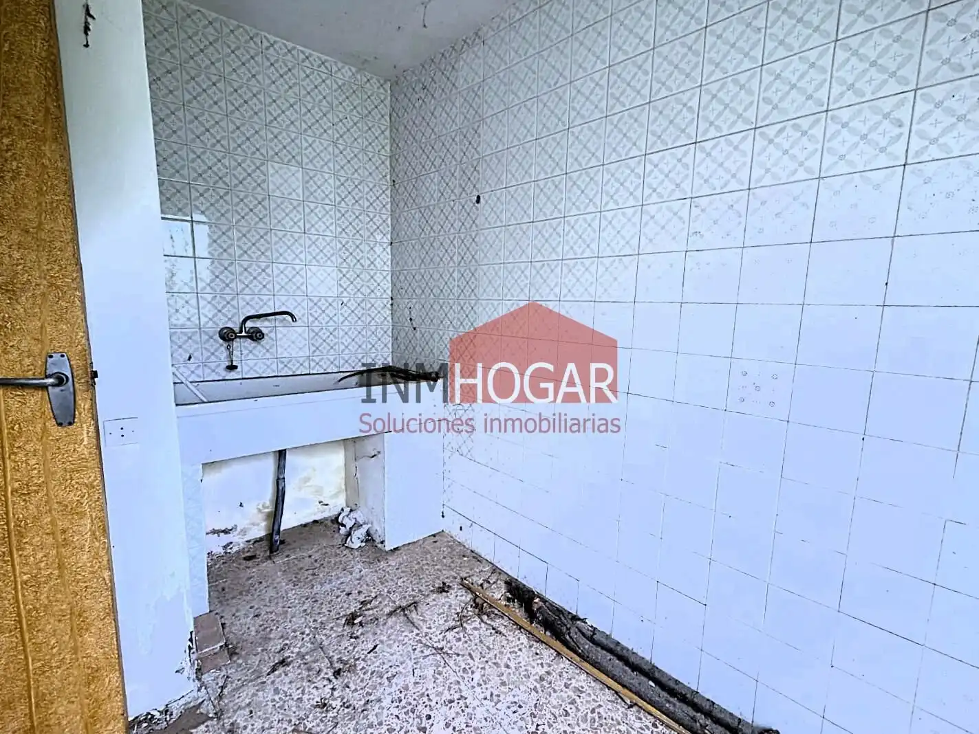 Cuina de Finca rústica en venda en Cardeñosa amb Jardí privat