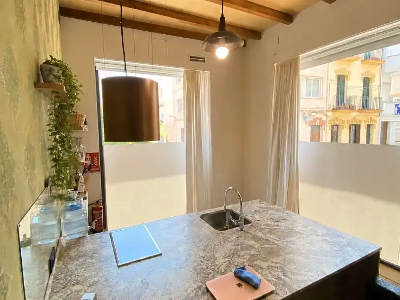 Local comercial de lloguer a calle de la plaça 8, imagen 17