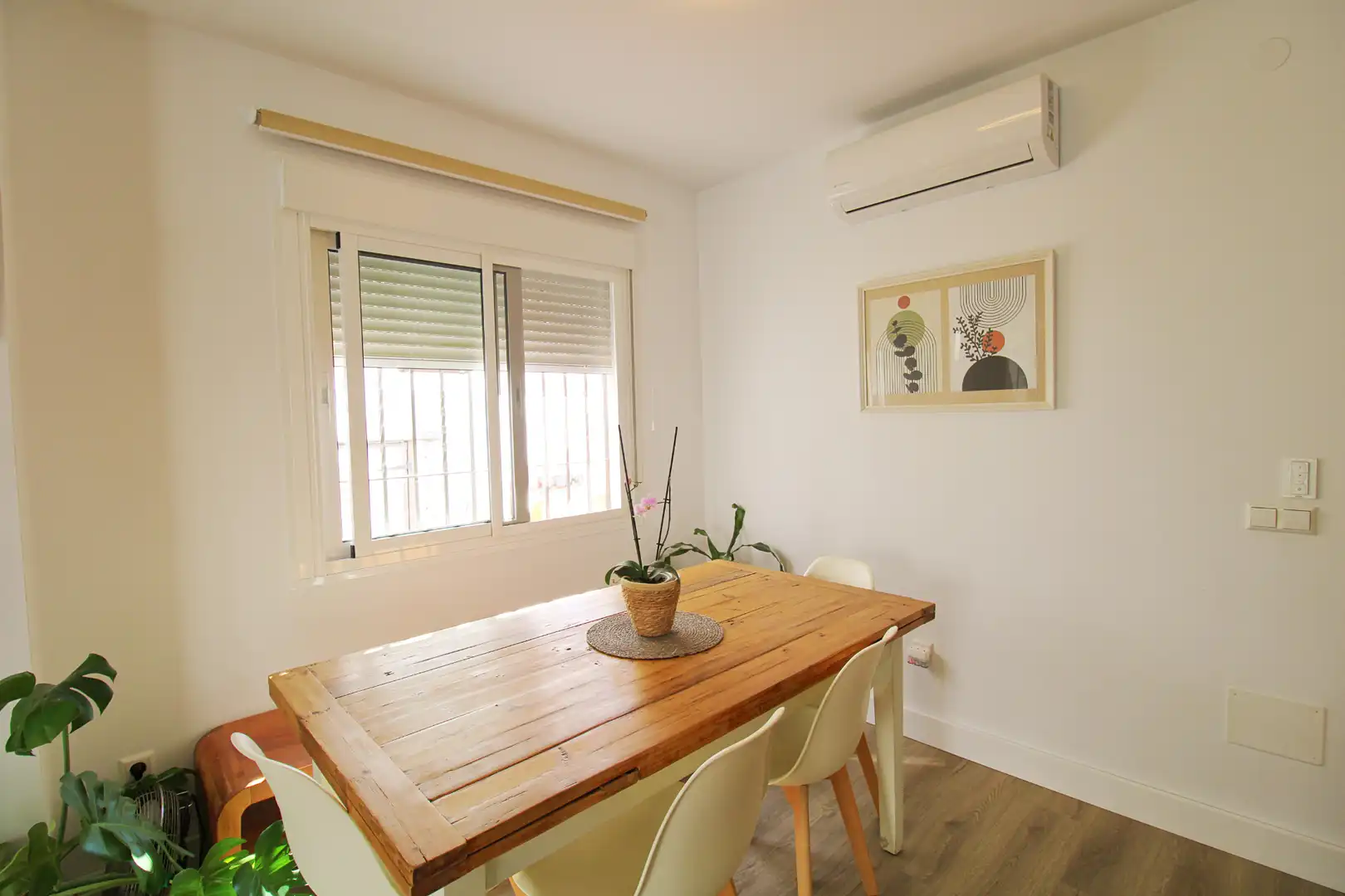 Comedor de Casa adosada en venta en Alhaurín de la Torre con Aire acondicionado, Jardín privado y Terraza