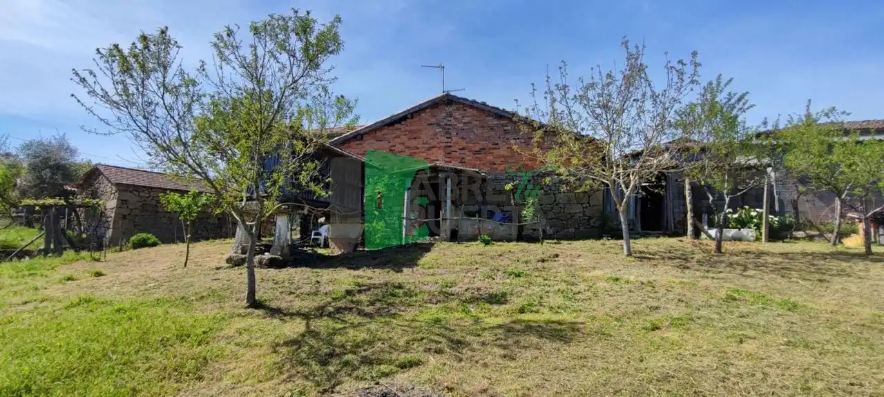 Casa rústica con jardín en venta en A Merca, imagen 3