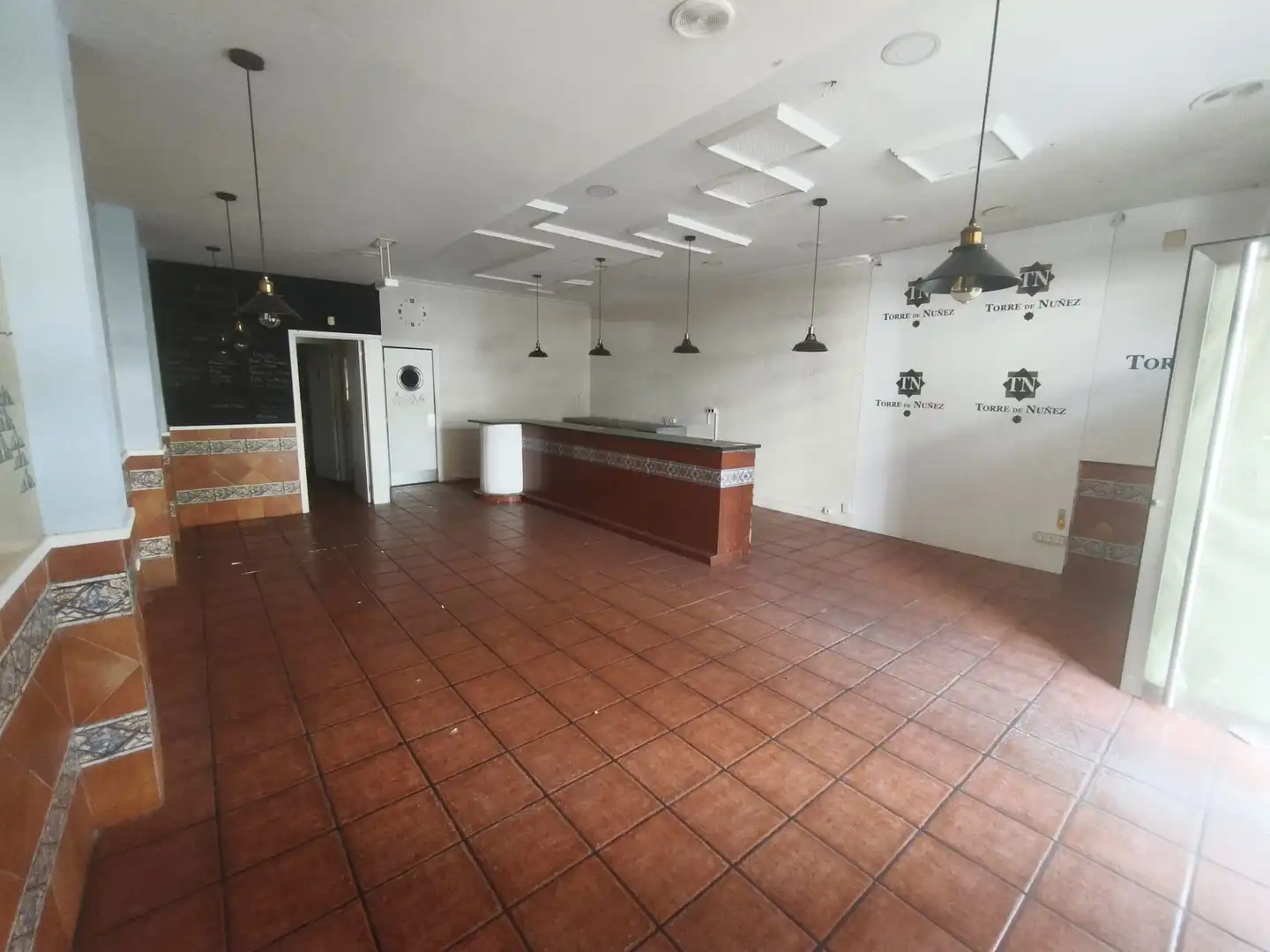 Local comercial en alquiler en Avenida de Santiago 41, imagen 4